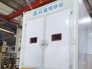 采购前必读:喷砂房工作原理是什么?弄懂这3点不选错